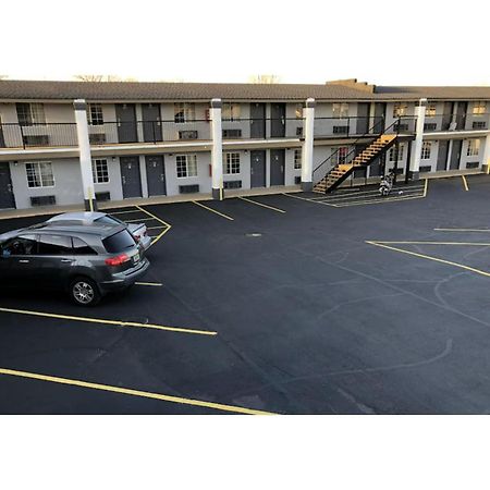 Deluxe Inn & Suites By Oyo Miami Ok Экстерьер фото